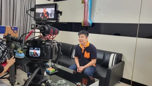 讓世界都看見-台灣好品牌-品牌人物誌-電視節目專訪-「全球聯合環境（除蟲）」側拍照片1製作單位：星澤影視 製作人：游祈盛 執行製作：楊含容