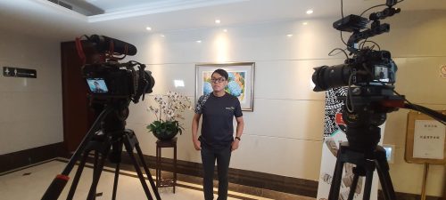 讓世界都看見-台灣好品牌-電視節目專訪-「凱鑫貼布」-幕後側拍04 製作單位：星澤國際 製作人：游祈盛、楊含容