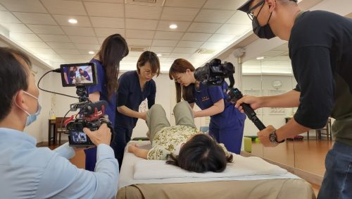 讓世界都看見-台灣好品牌-電視節目專訪-「宏甫中醫」-幕後側拍05 製作單位：星澤國際 製作人：游祈盛、楊含容