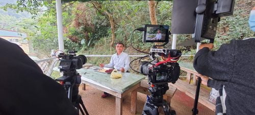 讓世界都看見-台灣好品牌-品牌人物誌-電視節目專訪-「幸福大地精品咖啡」側拍照片1製作單位：星澤影視 製作人：游祈盛 執行製作：楊含容