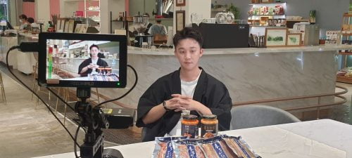 讓世界都看見-台灣好品牌-電視節目專訪-「春子私房料理」-幕後側拍04 製作單位：星澤國際 製作人：游祈盛、楊含容