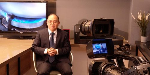 讓世界都看見-台灣好品牌-品牌人物誌-電視節目專訪-「耀主科技」側拍照片1製作單位：星澤影視 製作人：游祈盛、楊含容