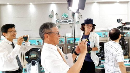 讓世界都看見-台灣好品牌-品牌人物誌-電視節目專訪-「citywash自助洗衣」側拍照片製作單位：星澤影視 製作人：游祈盛、楊含容