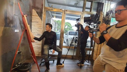 讓世界都看見-台灣好品牌-品牌人物誌-電視節目專訪-「彭明權紋繡」側拍照片1製作單位：星澤影視 製作人：游祈盛 執行製作：楊含容