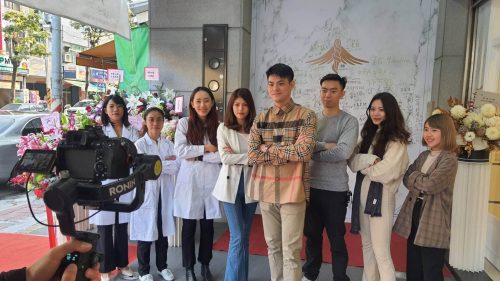 讓世界都看見-台灣好品牌-品牌人物誌-電視節目專訪-「敖馳ARS皮膚管理健身中心」側拍照片1製作單位：星澤影視 製作人：游祈盛 執行製作：楊含容