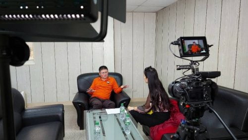 讓世界都看見-台灣好品牌-品牌人物誌-電視節目專訪-「酒條通」側拍照片1製作單位：星澤影視 製作人：游祈盛 執行製作：楊含容