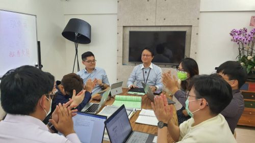 讓世界都看見-台灣好品牌-品牌人物誌-電視節目專訪-「鼎宇律師事務所」側拍照片1製作單位：星澤影視 製作人：游祈盛 執行製作：楊含容