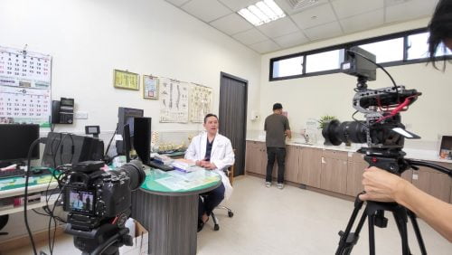 讓世界都看見-台灣好品牌-電視節目專訪-「方鵬翔醫師」-幕後側拍01 製作單位：星澤影視 製作人：游祈盛、楊含容