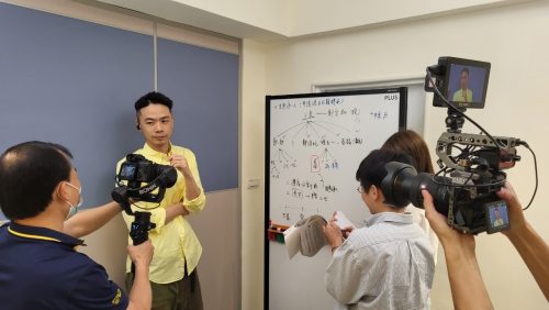 讓世界都看見-台灣好品牌-電視節目專訪-「謝敦堯地政士代書」-幕後側拍04製作單位：星澤影視 製作人：游祈盛、楊含容