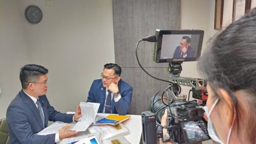 讓世界都看見-台灣好品牌-電視節目專訪-「東律法律」-幕後側拍01 製作單位：星澤影視 製作人：游祈盛、楊含容