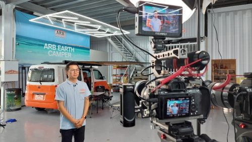 讓世界都看見-台灣好品牌-電視節目專訪-「JT車庫」-幕後側拍01 製作單位：星澤影視 製作人：游祈盛、楊含容