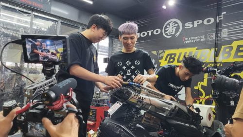 讓世界都看見-台灣好品牌-電視節目專訪-「JC傑城機車精品」-幕後側拍01 製作單位：星澤影視 製作人：游祈盛、楊含容