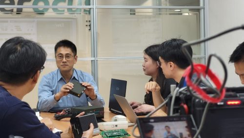 讓世界都看見-台灣好品牌-電視節目專訪-「慧友電子」-幕後側拍01 製作單位：星澤影視 製作人：游祈盛、楊含容