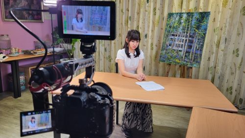 品牌人物誌-電視節目專訪-「王曉儀畫室」-幕後側拍01 製作單位：星澤影視 製作人：游祈盛、楊含容