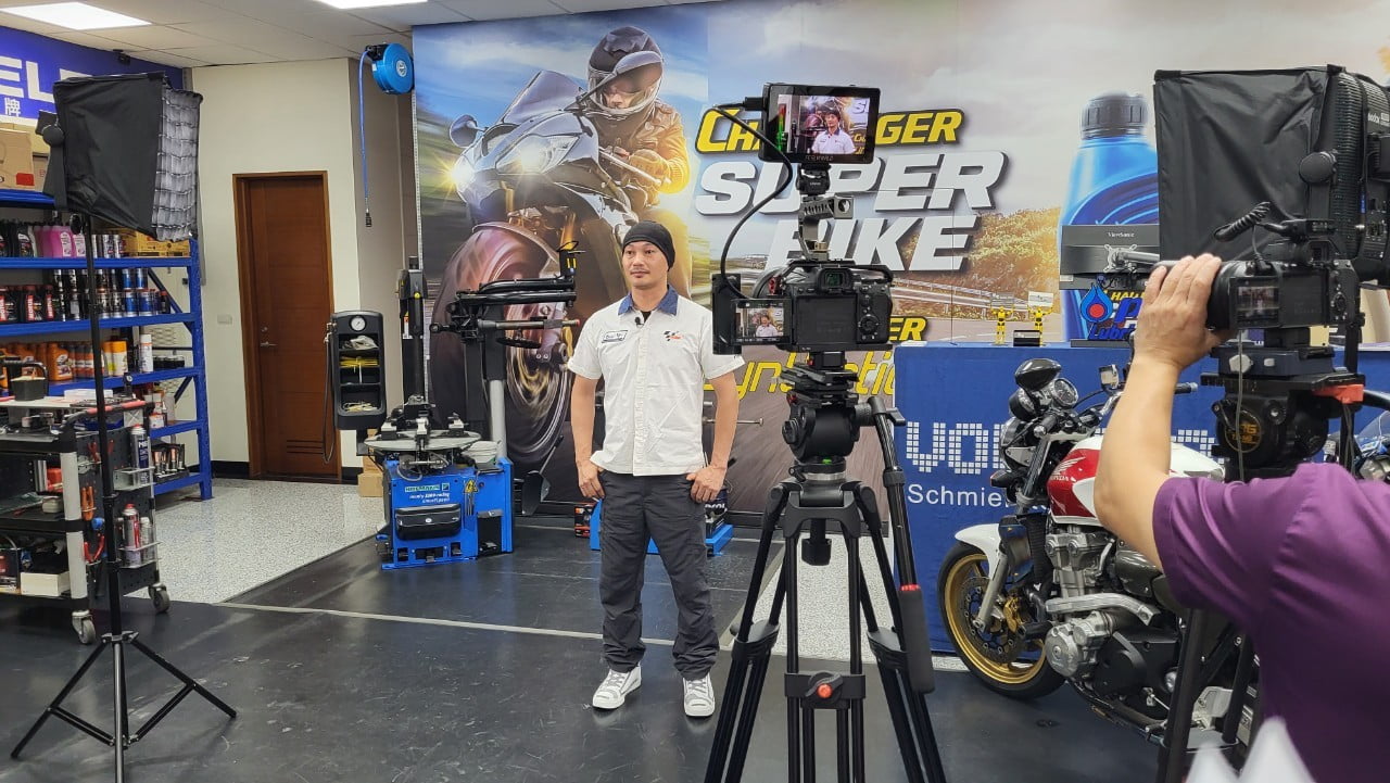 讓世界都看見-電視節目專訪-「神電重車」-幕後側拍04 製作單位:星澤影視 製作人:游祈盛、楊含容