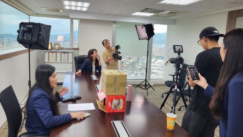 讓世界都看見-電視節目專訪-「台業物業」-幕後側拍01 製作單位：星澤影視 製作人：游祈盛、楊含容