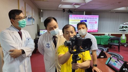 讓世界都看見-電視節目專訪-「台灣骨王」-幕後側拍02製作單位：星澤影視 製作人：游祈盛、楊含容