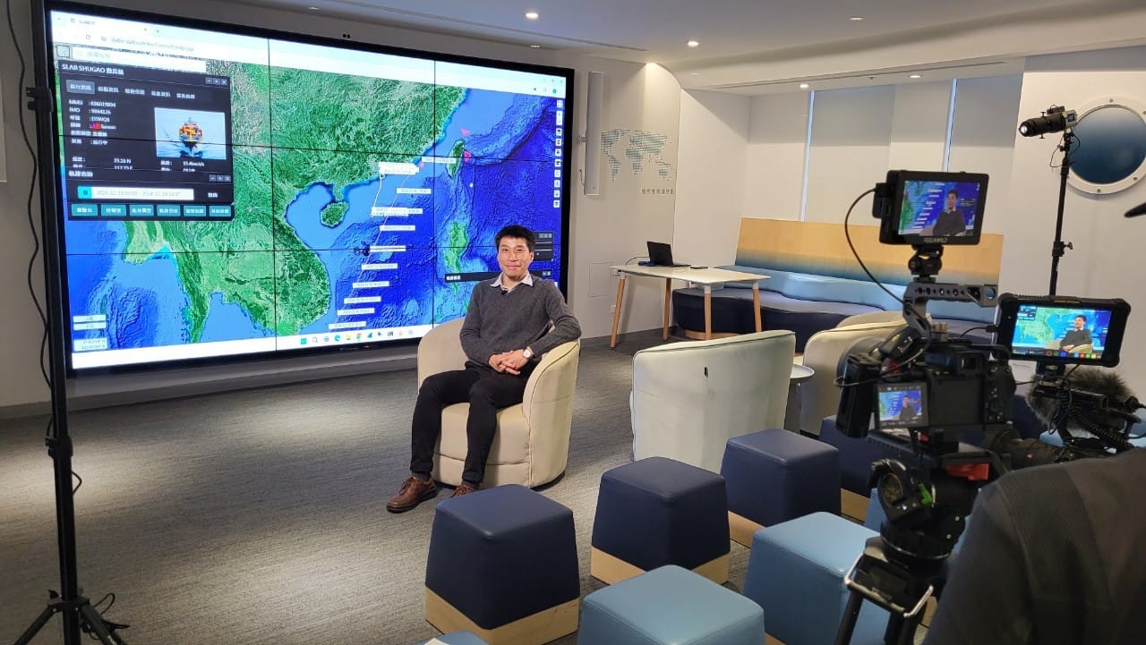 讓世界都看見-電視節目專訪-「摯陞數位科技」-幕後側拍01製作單位：星澤影視 製作人：游祈盛、楊含容