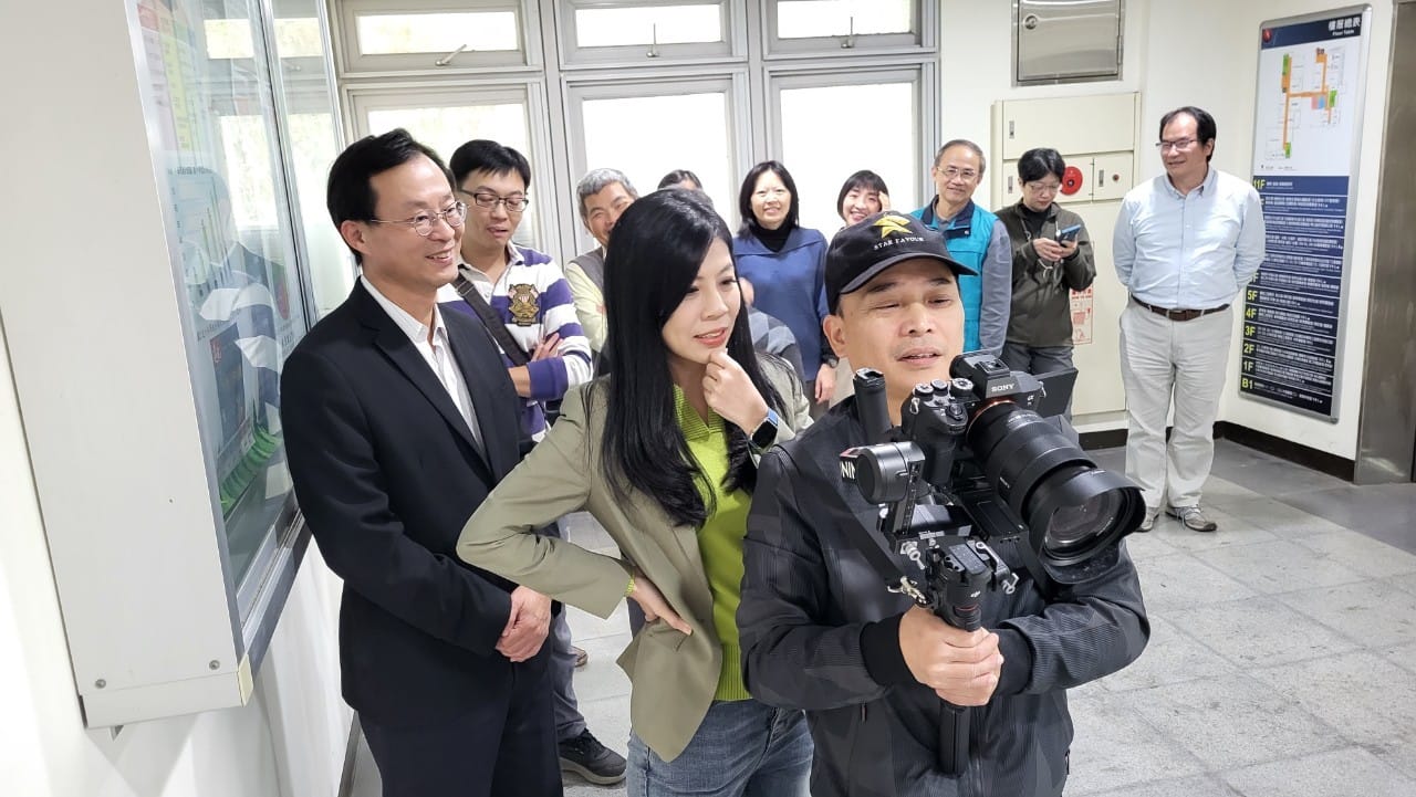 讓世界都看見-電視節目專訪-「中興大學」-幕後側拍04製作單位：星澤影視 製作人：游祈盛、楊含容