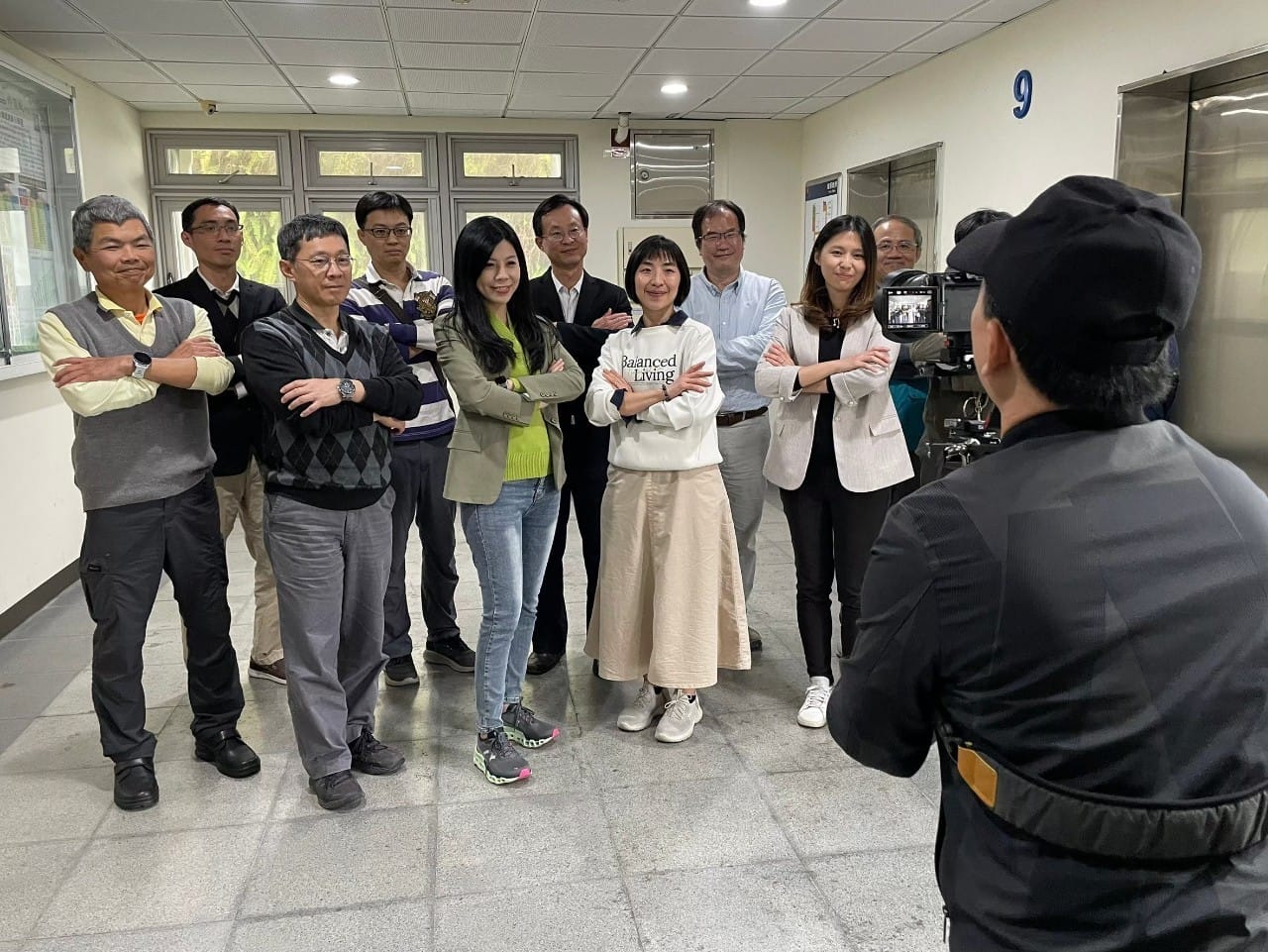 讓世界都看見-電視節目專訪-「中興大學」-幕後側拍01製作單位：星澤影視 製作人：游祈盛、楊含容