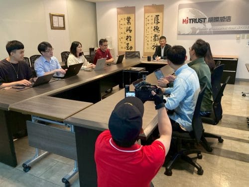 讓世界都看見-品牌人物誌-台灣好品牌-電視節目專訪-「網際威信」幕後側拍05- 製作單位：星澤影視 製作人：游祈盛、楊含容