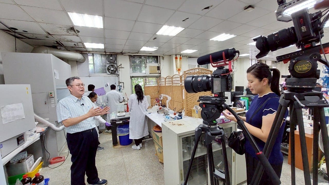 讓世界都看見-品牌人物誌-台灣好品牌-電視節目專訪-「陳生明教授」幕後側拍02- 製作單位:星澤影視 製作人:游智翔、楊含容