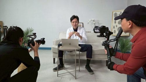 讓世界都看見-品牌人物誌-台灣好品牌-電視節目專訪-「王聖堯醫師」幕後側拍02- 製作單位：星澤影視 製作人：游智翔、楊含容