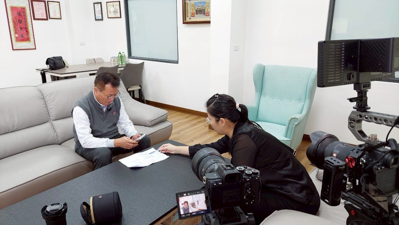 讓世界都看見-品牌人物誌-台灣好品牌-電視節目專訪-「晴陽能源」幕後側拍04- 製作單位：星澤影視 製作人：游智翔、楊含容