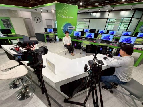 讓世界都看見-品牌人物誌-台灣好品牌-電視節目專訪-「東吳巨量資料管理學院」幕後側拍04- 製作單位：星澤影視 製作人：游智翔、楊含容